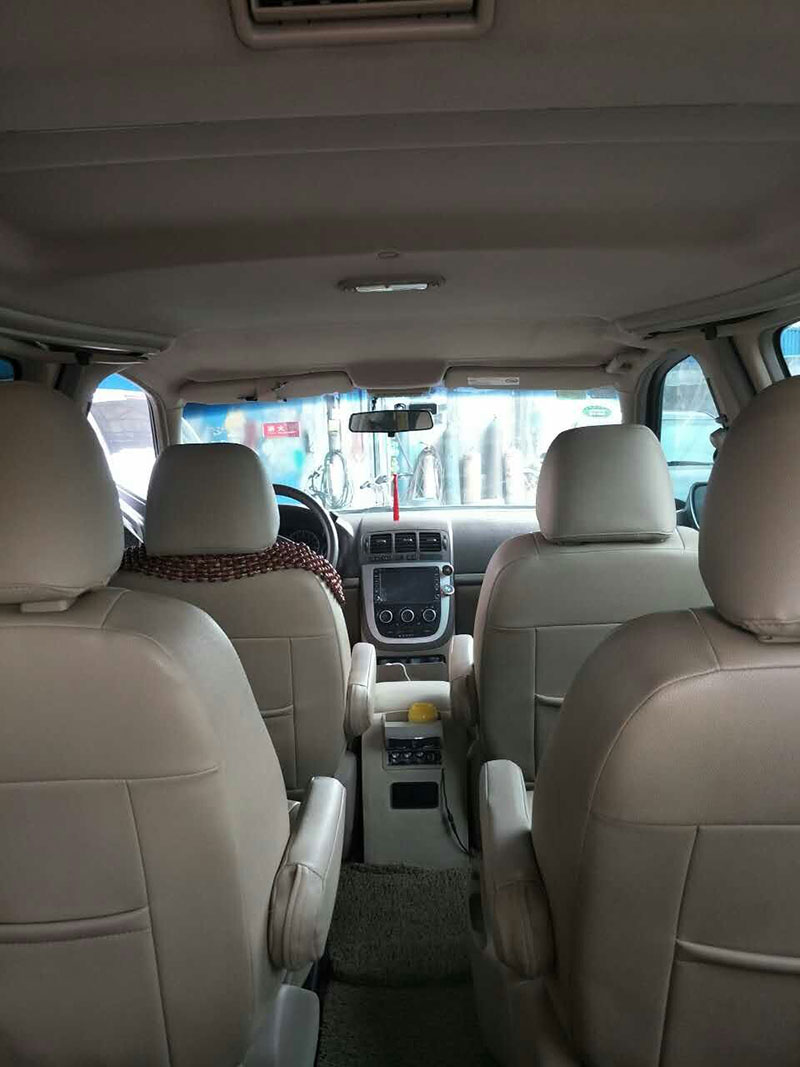 Guangzhou rental economy classic seven seater Buick business vehicle GL8 rental