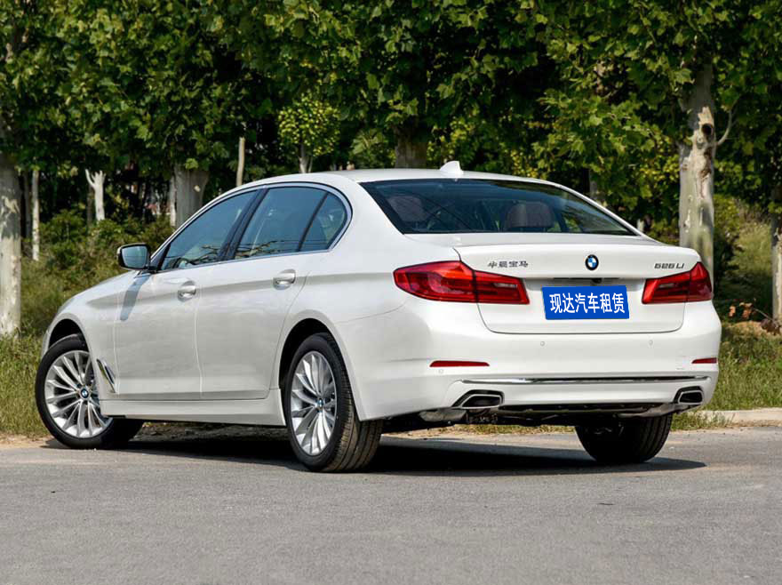 Guangzhou Renting High end Sedans Renting BMW 5 Series 530Li Sedans