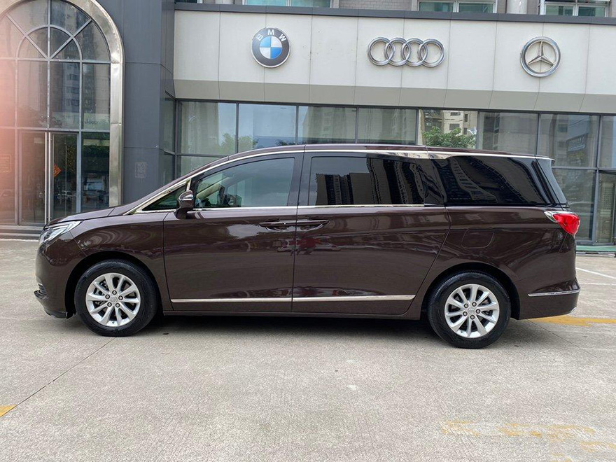 Guangzhou rental Buick GL8 ES business vehicle self driving long-term rental (7-seater)