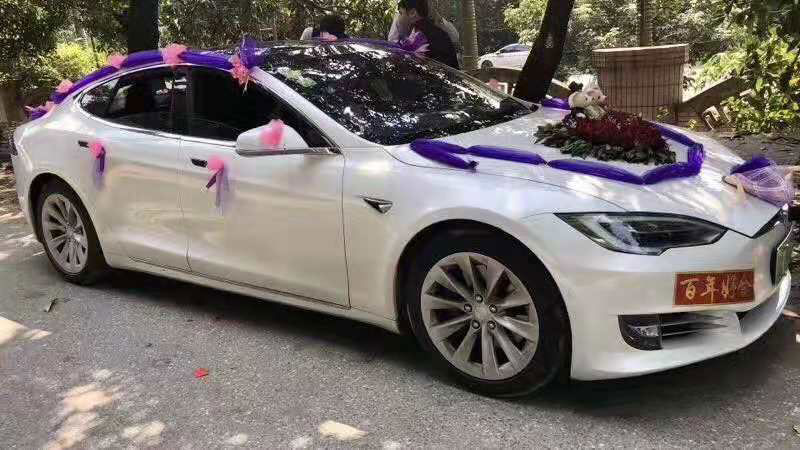 Guangzhou wedding banquet rental Tesla wedding car rental