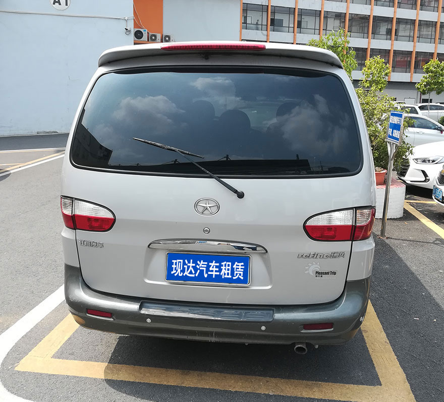 Guangzhou Guangdong self driving rental 7-9 seater Ruifeng commercial vehicle with driver for free