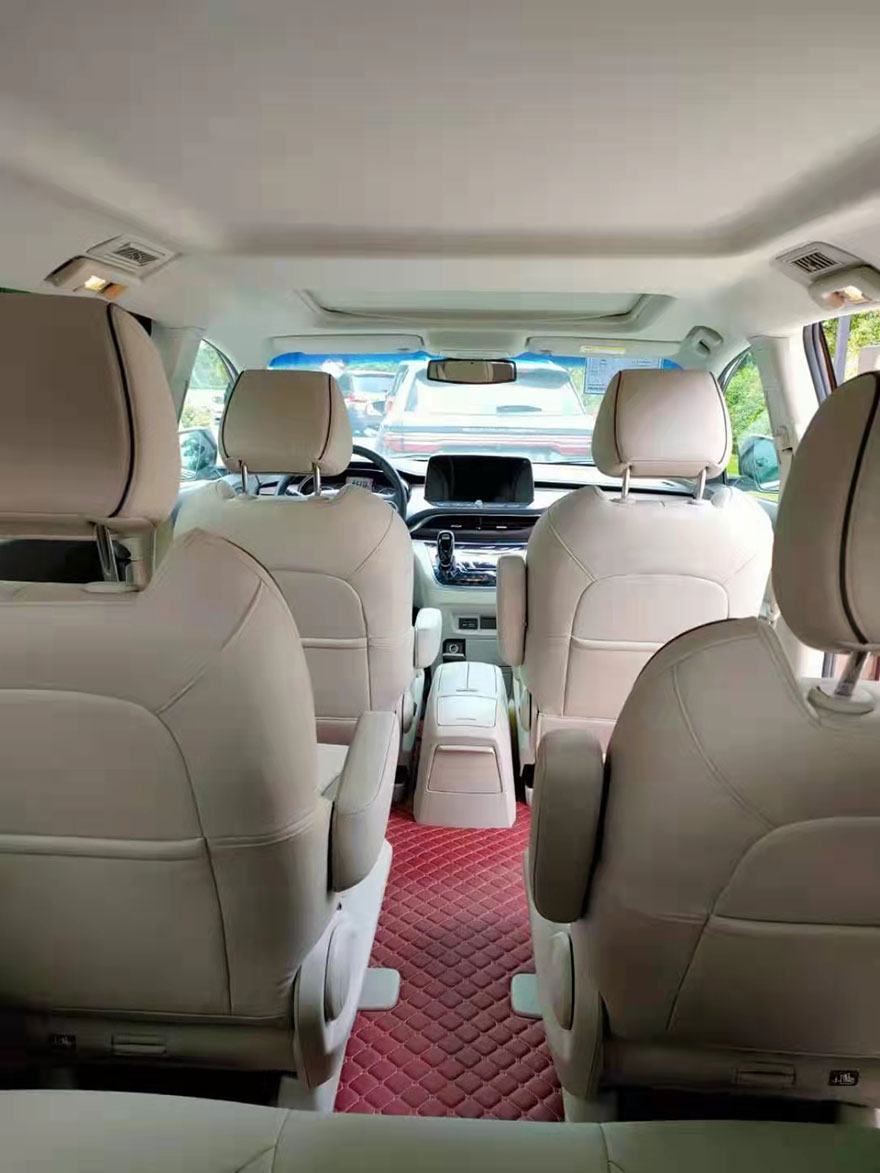 New Buick GL8 Business Car for Rent,Xianda is the preferred car rental company in Guangzhou,Guangdong Province,China