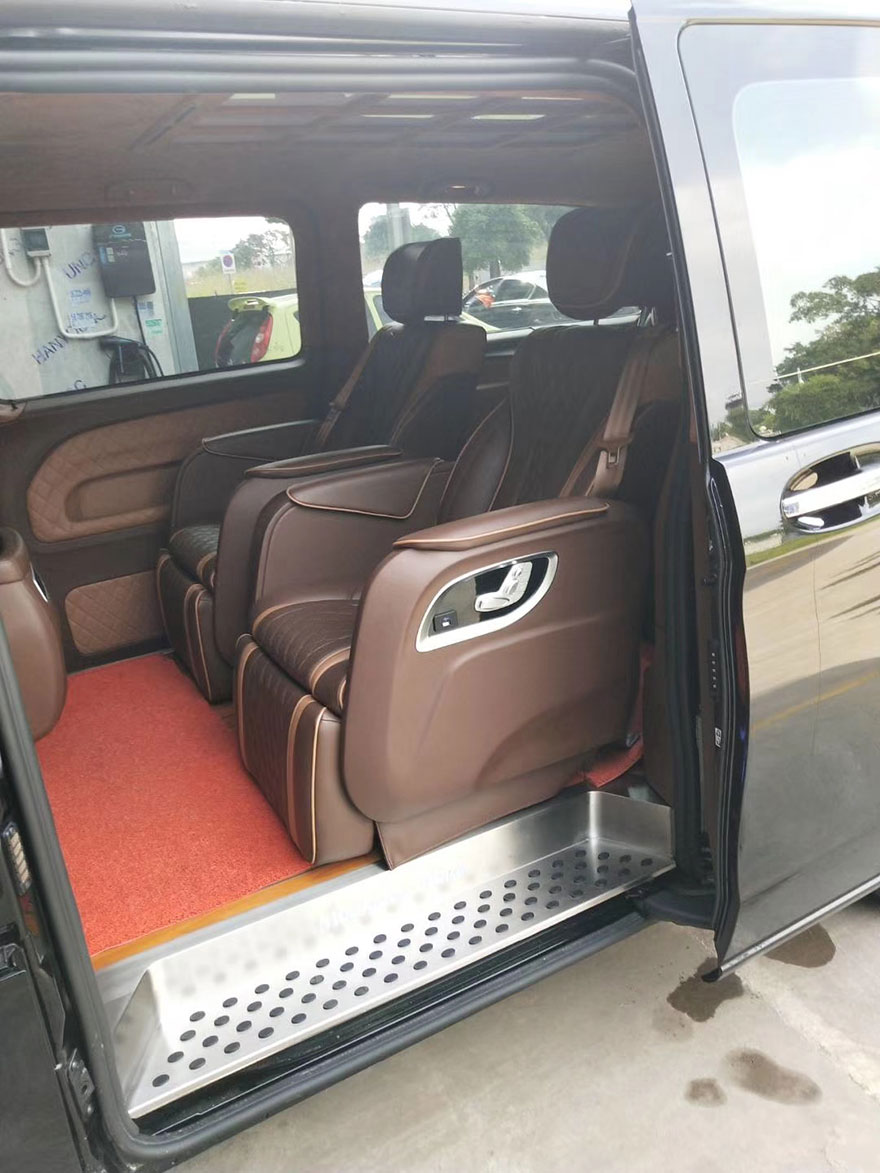 Guangzhou Rental Mercedes Benz Vito Luxury Electric Door Business Vehicle Rental Charter