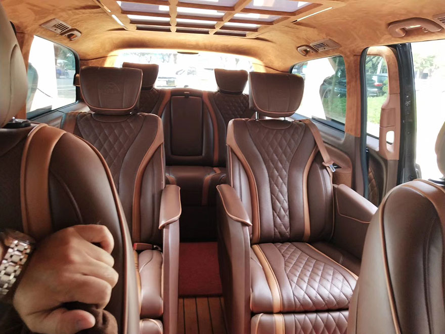 Guangzhou Rental Mercedes Benz Vito Luxury Electric Door Business Vehicle Rental Charter