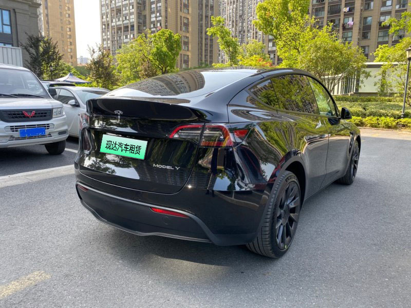 Guangzhou car rental for Tesla Model Y pure electric off-road sports car