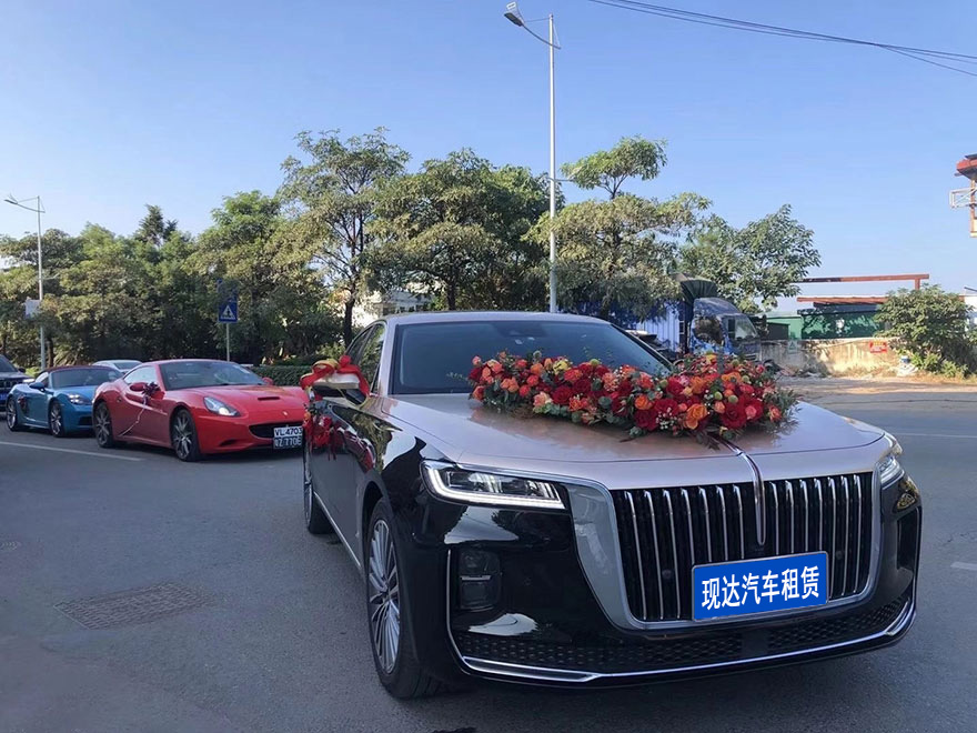 Guangzhou car rental company rents Red Flag H9 wedding car with driver