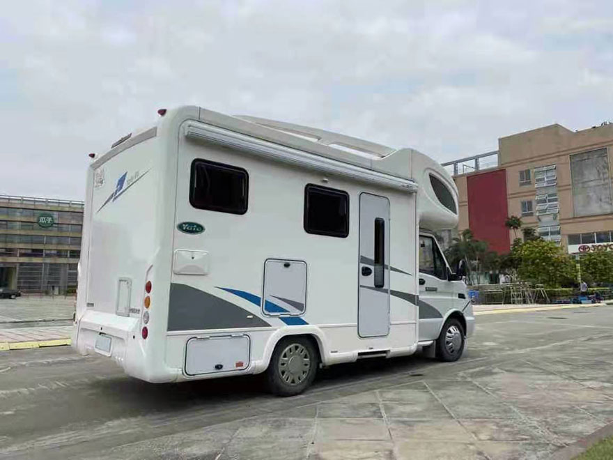 Guangzhou Guangdong equipped with a driver for self driving Iveco RV rental