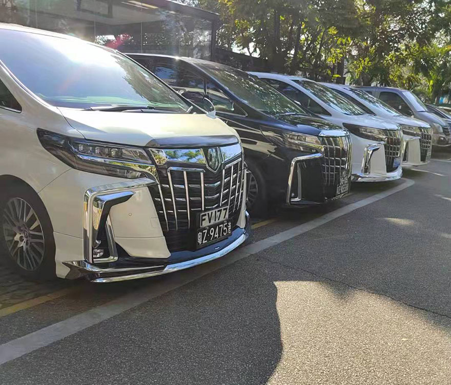 Guangzhou offers rental of Toyota Alphard MPV with driver for a private day