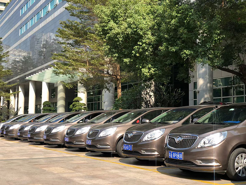 Guangzhou rental economy classic seven seater Buick business vehicle GL8 rental