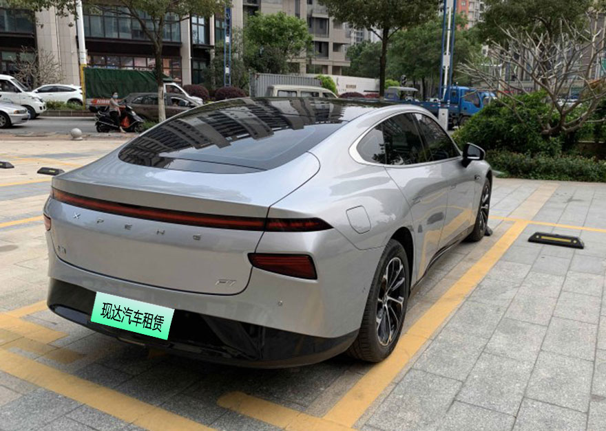 Rent Xiaopeng P7 pure electric vehicle in Guangzhou