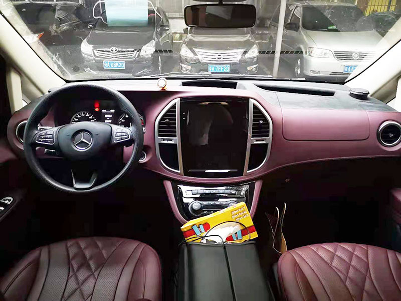 Guangzhou hires Mercedes Benz V260 commercial fleet with drivers,Xianda is the preferred car rental company in Guangzhou,Guangdong Province,China