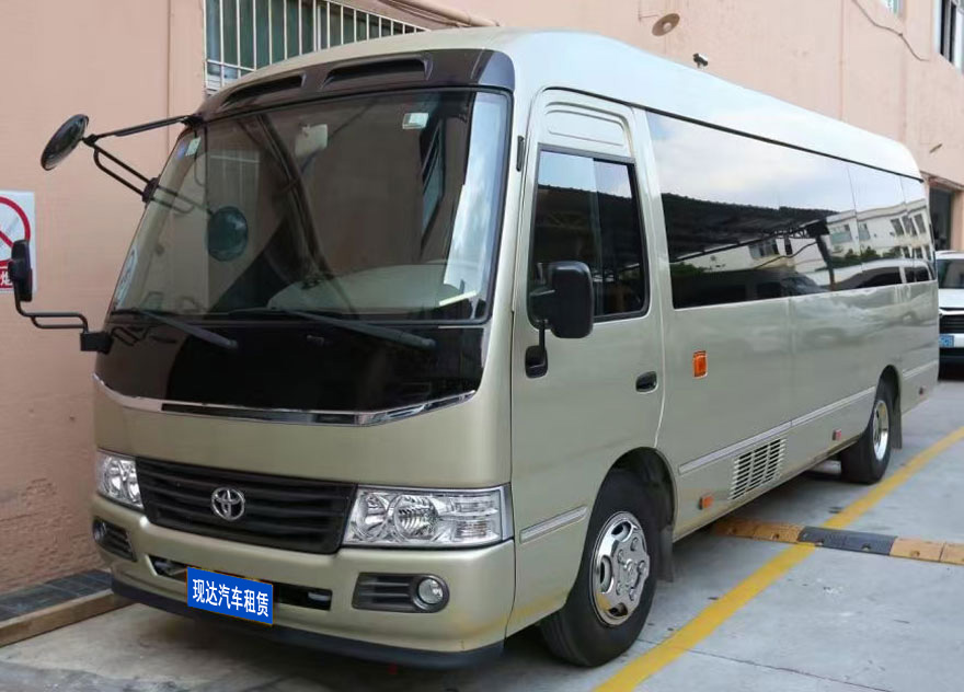 Guangzhou rental 17-23 seat Toyota minibus company