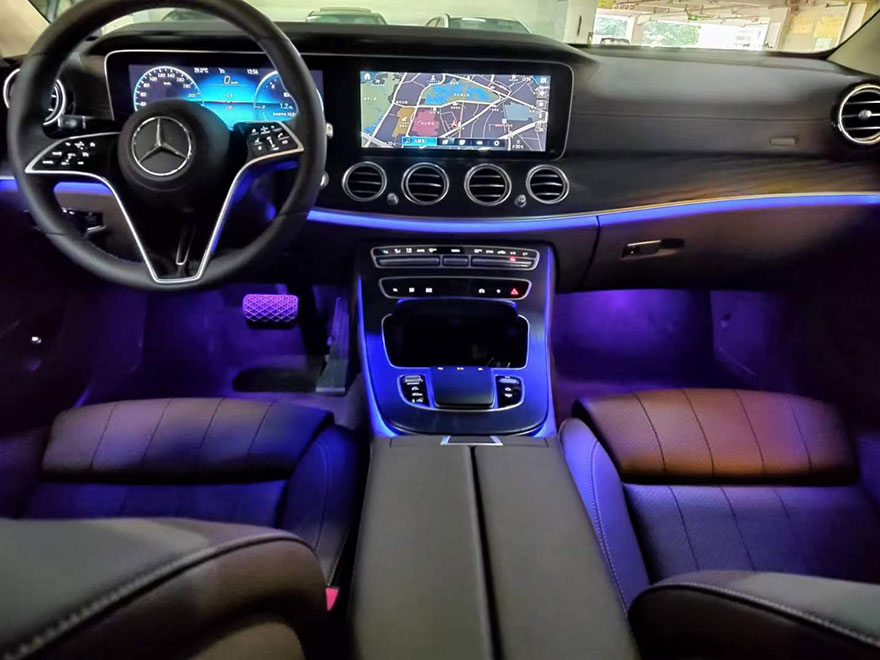 Guangzhou car rental company's new Mercedes Benz E300L E260 long-term self driving rental