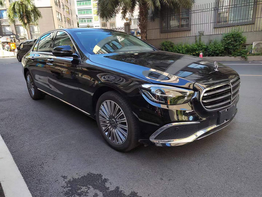 Guangzhou car rental company's new Mercedes Benz E300L E260 long-term self driving rental