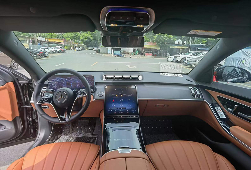 Guangzhou self driving with driver to rent new Mercedes Benz S400