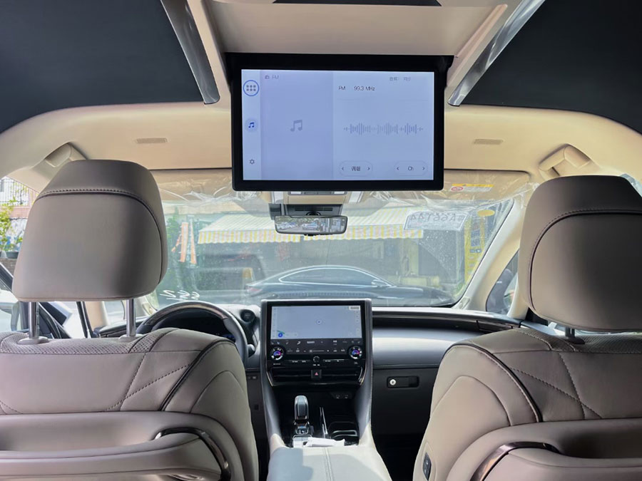 Guangzhou Taxi 2024 Toyota Alphard Business Vehicle with Driver Charter (7-seater),Xianda is the preferred car rental company in Guangzhou,Guangdong Province,China