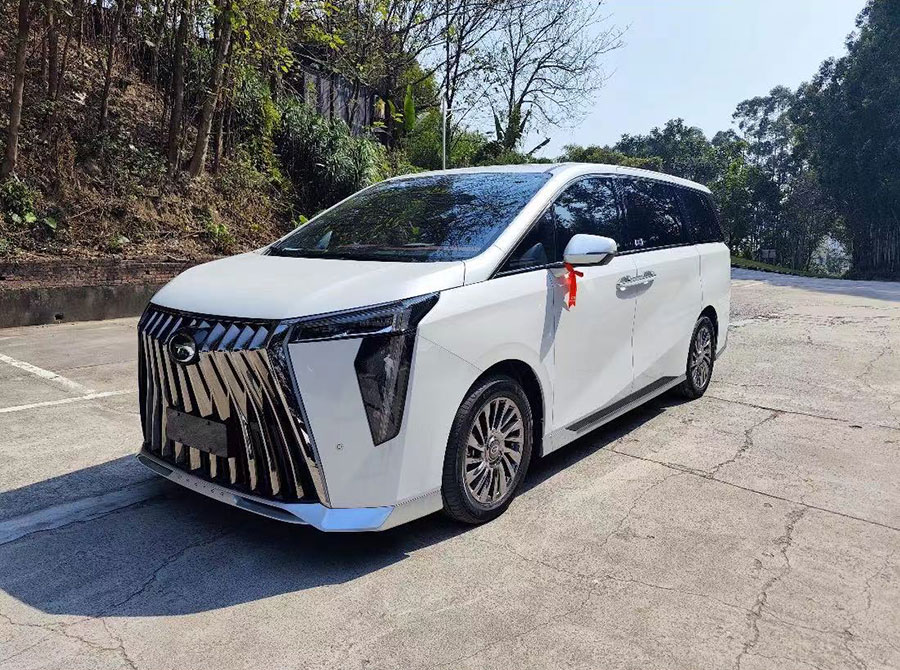 Guangzhou rental of the latest GAC Trumpchi 7-seater M8 MPV with driver's self driving package annual rental business vehicle