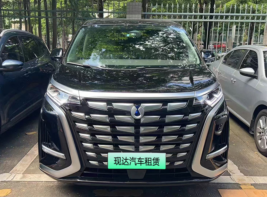 Guangdong Guangzhou self driving rental BYD Tengshi D9 new energy 7-seater commercial vehicle